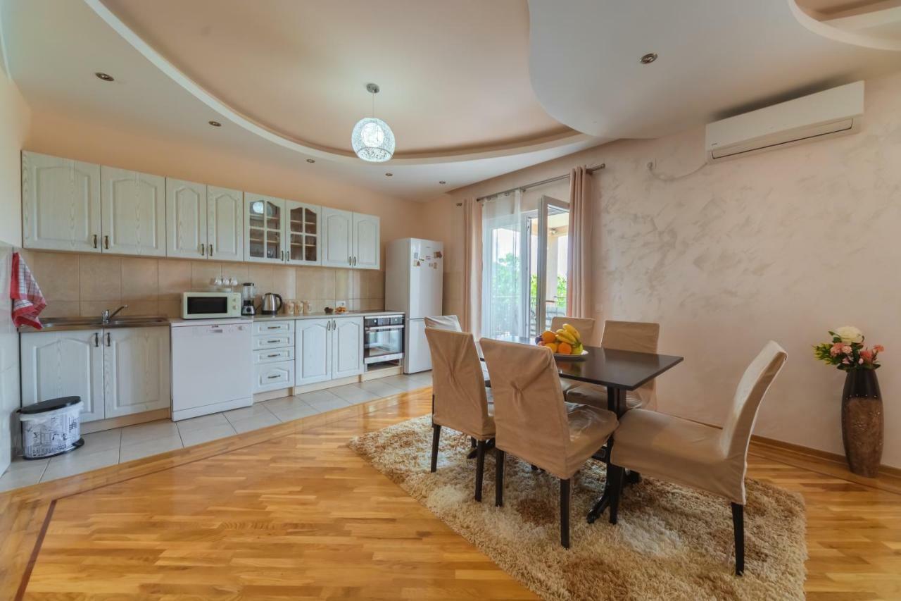 Villa Sunny Hill Budva Bagian luar foto